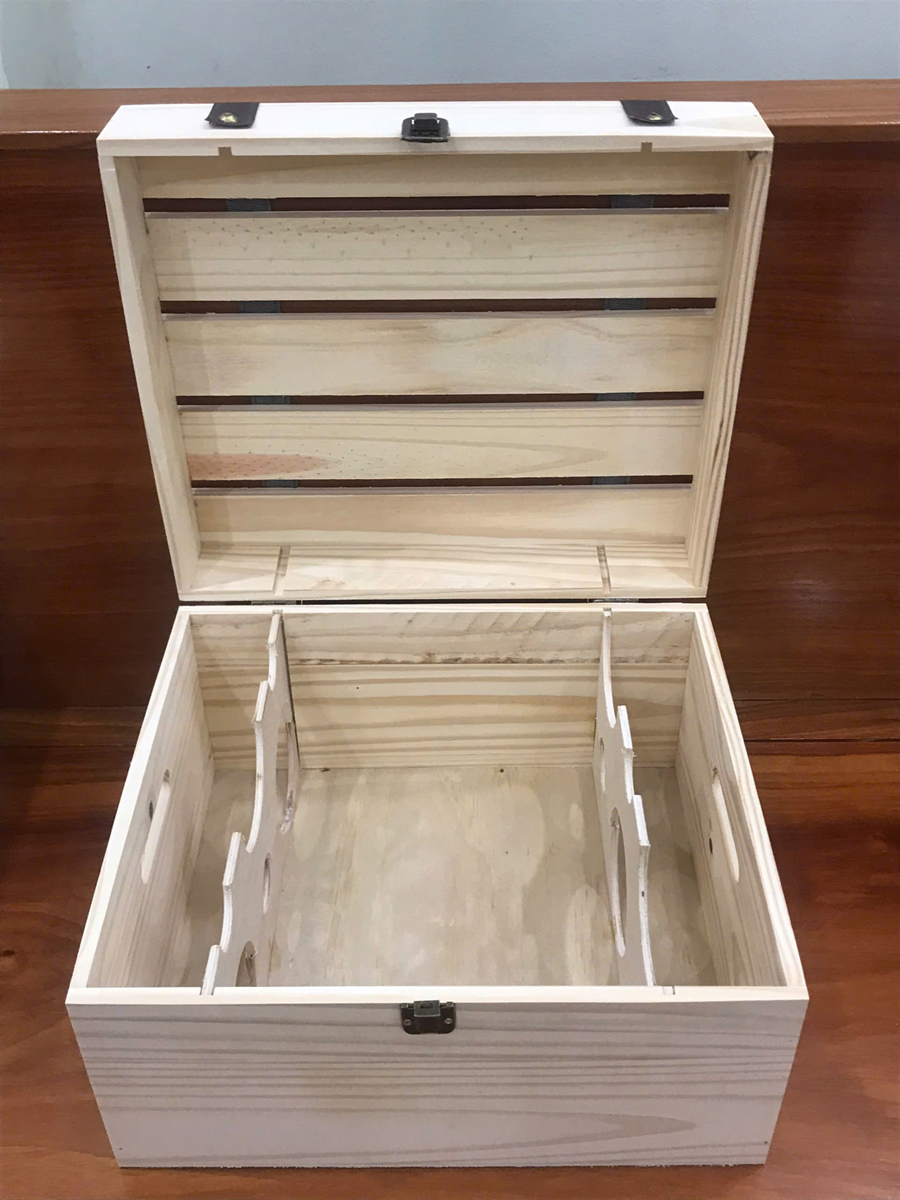 06 Chai: Hộp đựng rượu vang mặt hở, thanh – Tel/zalo: (+84) 0934569516